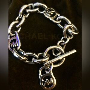 New Micheal Kors silver tone toggle bracelet.